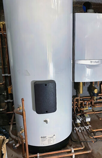 https://plumbervictoriapark.com.au/uploads/2025/06/hot-water-410504.jpg